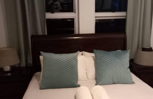 Faerie Glen Apartamento | Lelapa La Baphogole, self Catering 3 bedroom home