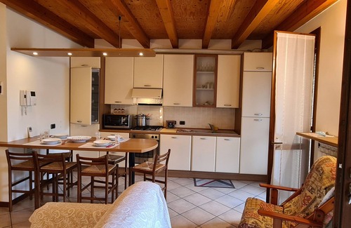 Sarnico Apartamento | Lella's house in residence with pool