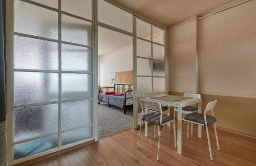 Ujpest Apartamento | LEM Suburban Apartment