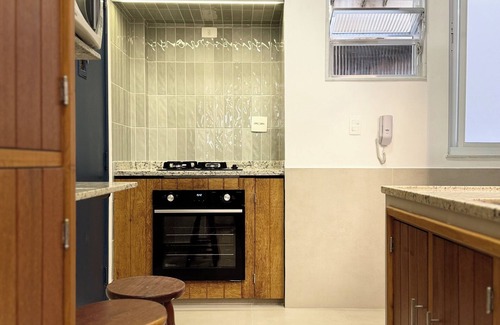 Leme Apartamento | Leme 904 - Recently renovated, modern amenities, prime location: beachfront