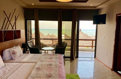 Elmina Cabina | Lemon Beach Resort