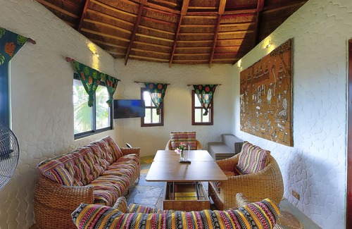 Elmina Cabina | Lemon Beach Resort