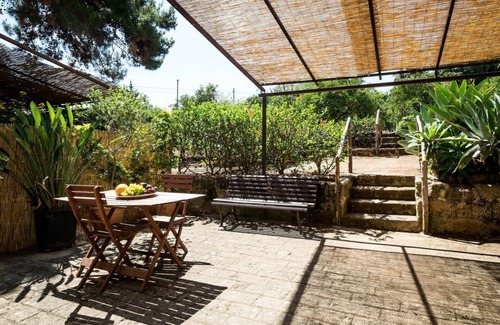 Bagheria Casa | "Lemon Cottage apt inside Villa Trabia - Villas en alquiler en Bagheria, Sicilia, Italia"