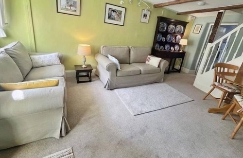 Hatherleigh Cabaña | Lemon Cottage Grade 2 Thatched in Devon Village