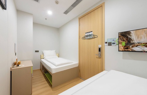Haishu Hotel | Lemon Hotel -Ningbo Tianshi Square