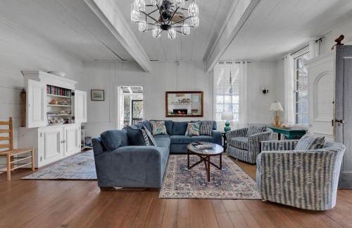 Pawleys Island Casa | Lemon LaBruce 6 Bdrm Oceanfront Beach House