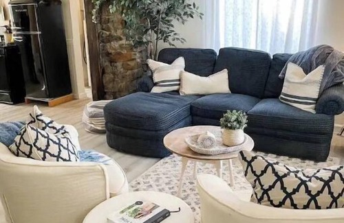 Auburn Cabaña | Lemon Tree Cottage on the Placer Wine trail