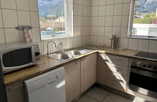 Franschhoek Cabaña | Lemon Tree Cottage