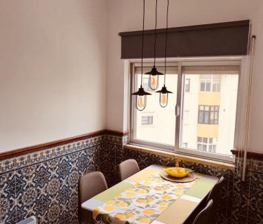 Guarda Apartamento | Lemon Tree House 2nd Floor - NO LIFT - Stairway 2 Andar sem elevador
