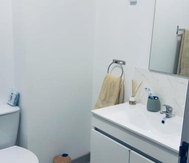 Guarda Apartamento | Lemon Tree House 2nd Floor - NO LIFT - Stairway 2 Andar sem elevador