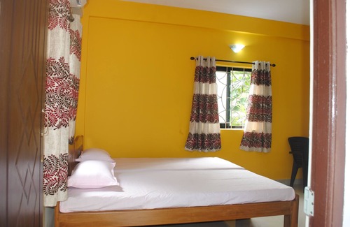 Calangute Casa | LEMONDROP TWIN BEDDED ROOM with open terrace
