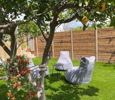 Sivas Apartamento | Lemonia Apartment with yard