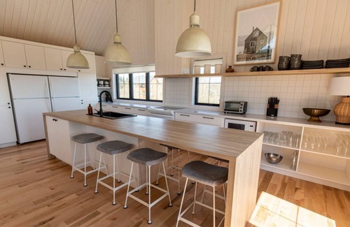 Saint Ferreol les Neiges Cabaña | LeMSA - 20 Bedrooms - 68 people