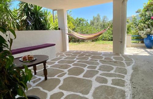 Andros Town Casa | Lena & Louis