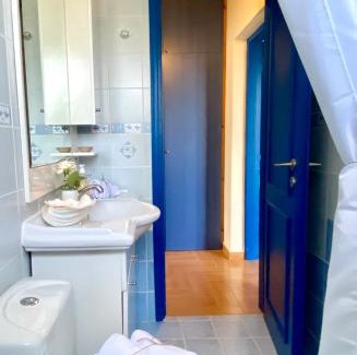 Andros Town Casa | Lena & Louis