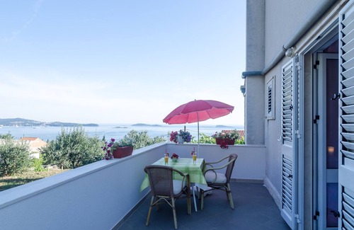 Brasina Apartamento | Leo's Room - Double Room with Balcony and Sea View