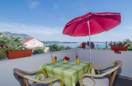 Brasina Apartamento | Leo's Room - Double Room with Balcony and Sea View