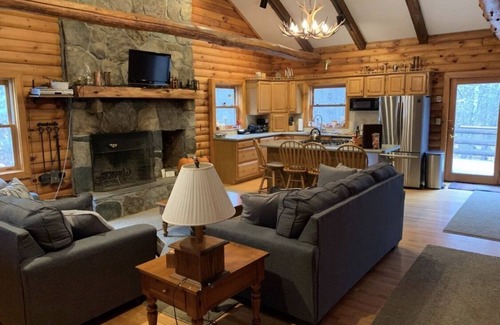 Wardsboro Cabina | Cabaña de troncos de Leonard— Mt. Nieve / Stratton Ski House