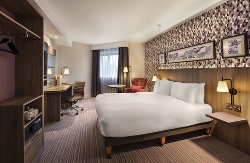 Heathrow Villages Hotel | Leonardo London Heathrow Airport
