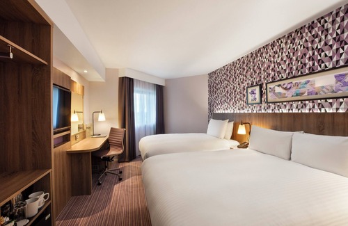 Heathrow Villages Hotel | Leonardo London Heathrow Airport
