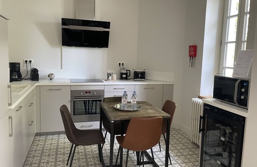 Savigny-les-Beaune Apartamento | Léonce Boquet-Apartamento-Baño con ducha-Vineyard view