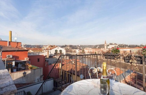 Citta Antica Apartamento | Leoni House Verona, elegante apartamento en el centro histórico.