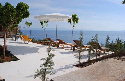 Livadi Casa | Leonidionhouses - La Casa Ogra