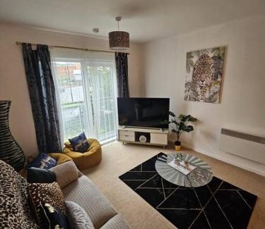 Warrington Apartamento | Leopard in Dutton Warrington