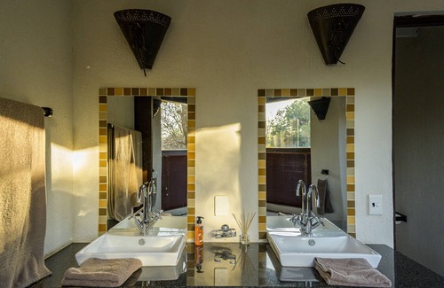 Hoedspruit Cabina | Leopard's Lair Bush Lodge