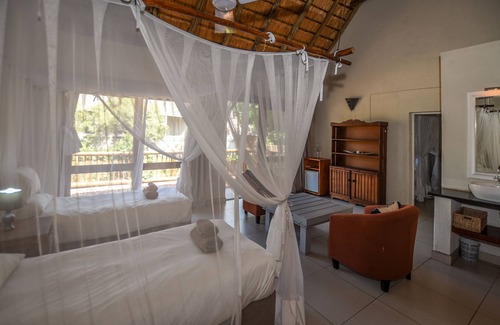 Hoedspruit Cabina | Leopard's Lair Bush Lodge