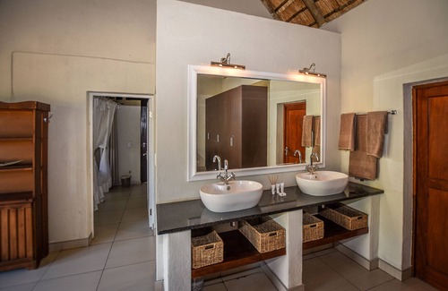 Hoedspruit Cabina | Leopard's Lair Bush Lodge