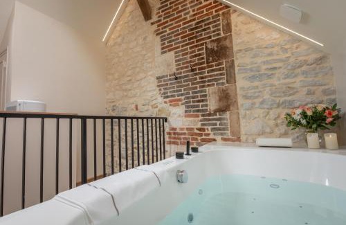 Bourges Casa | Les Écuries de Juranville