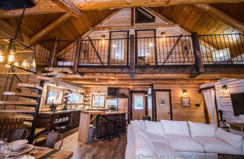La Malbaie Chalet De Esquí | Les 3 Cavaliers - Les Chalets Spa Canada