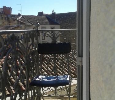 Comedie Apartamento | Les 7 balcons, Comédie-Corum-Gare, Parking, Spacieux Lumineux Haussmannien