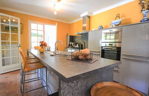 Morieres-les-Avignon Casa | Les Angevines by Interhome