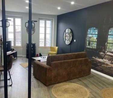 Villeneuve-sur-Lot Apartamento | Les Apparts de Bastide 35B