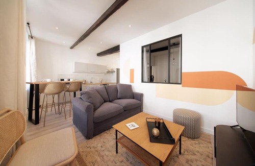 Villeneuve-les-Avignon Apartamento | LES ARCHES - BELLE DECORATION - WIFI - AC CLiM