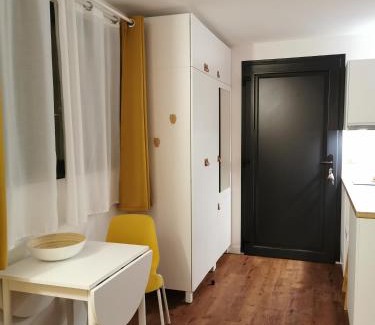Uzes Casa | Les cèdres