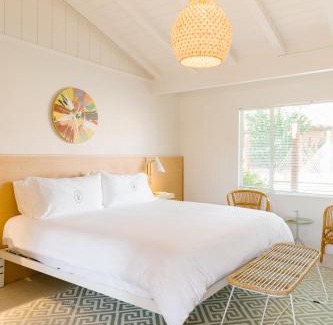 Warm Sands Hotel | Les Cactus
