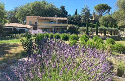 Saint-Saturnin-les-Apt Cama Y Desayuno | Les Cerises