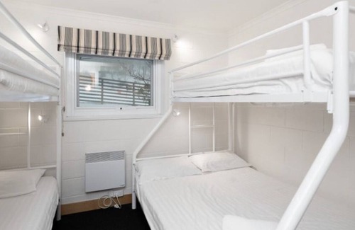 Falls Creek Apartamento | Les Chalet 21 - Modern Convenient Apartment. All Youll Need & More
