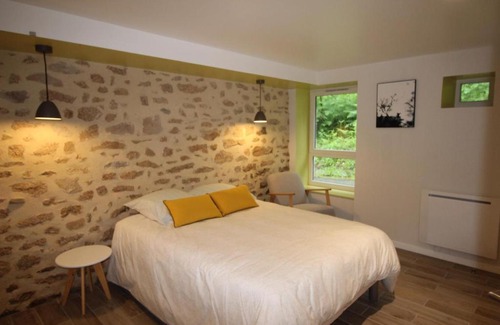 Bersac-sur-Rivalier Cama Y Desayuno | Les chambres du jardin d'helene