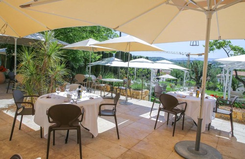 Opio Cama Y Desayuno | Les chambres d'hôtes de L'Oliveraie