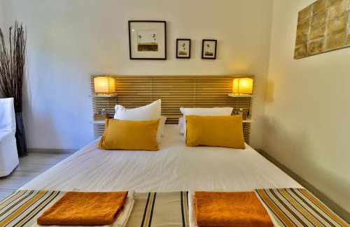 Carry-le-Rouet Cama Y Desayuno | Les Chambres d'Hôtes du Grand Mornas