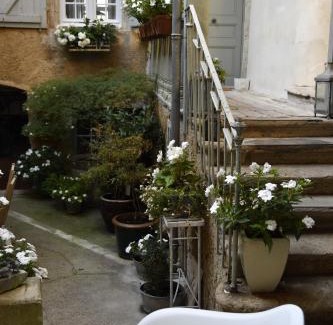 Lectoure Cama Y Desayuno | Les Chambres de L'Horloge