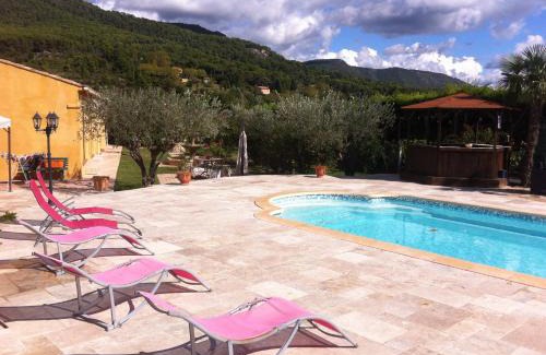 Aups Apartamento | Les cigales des prés Studio