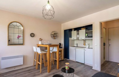 La Palmyre Apartamento | Les Ecureuils by Interhome