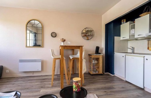 La Palmyre Apartamento | Les Ecureuils by Interhome
