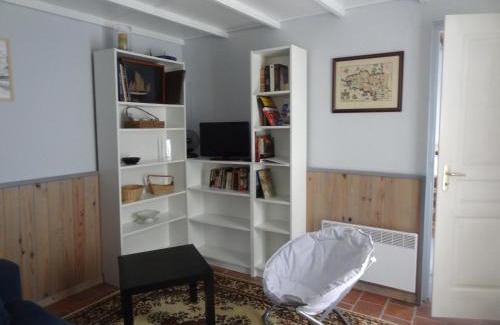 La Chapelle-Chaussee Casa | Les Ecuries du Préchard