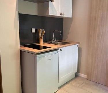 Ouistreham Apartamento | Les Embruns - Studio avec jardin